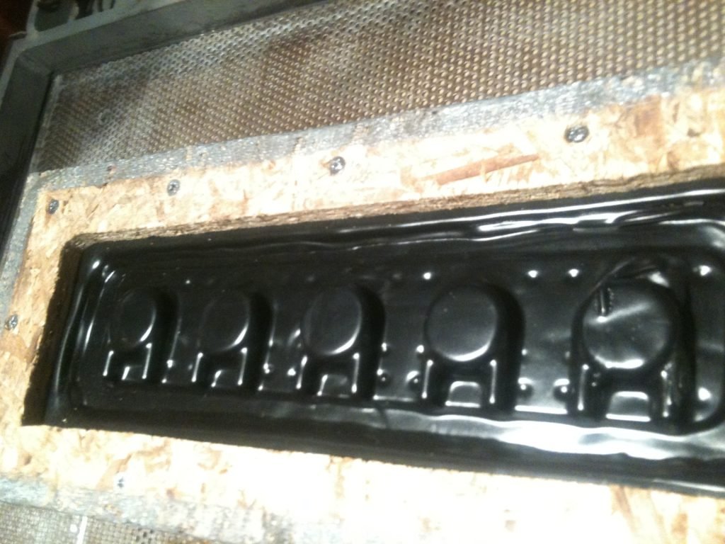 Vacuum-formed plastic part on a mould